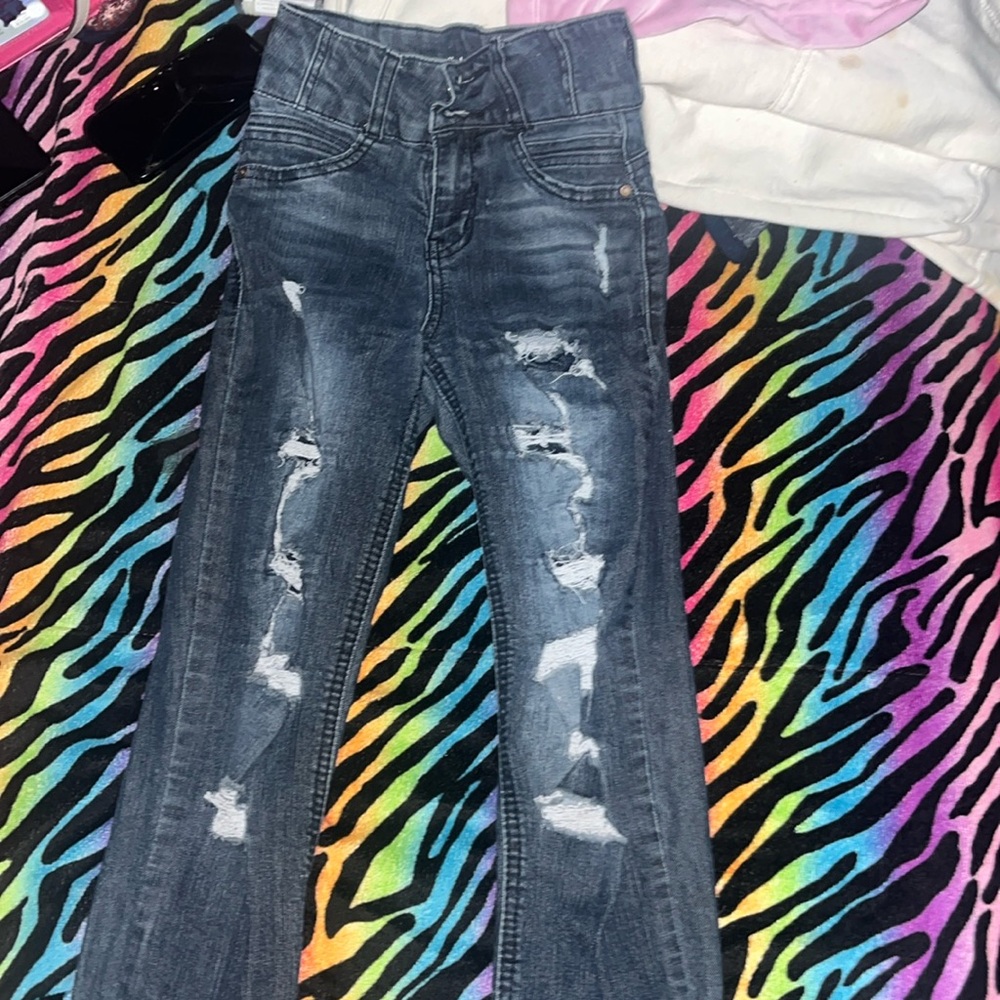 women XS ripped skinny jeans